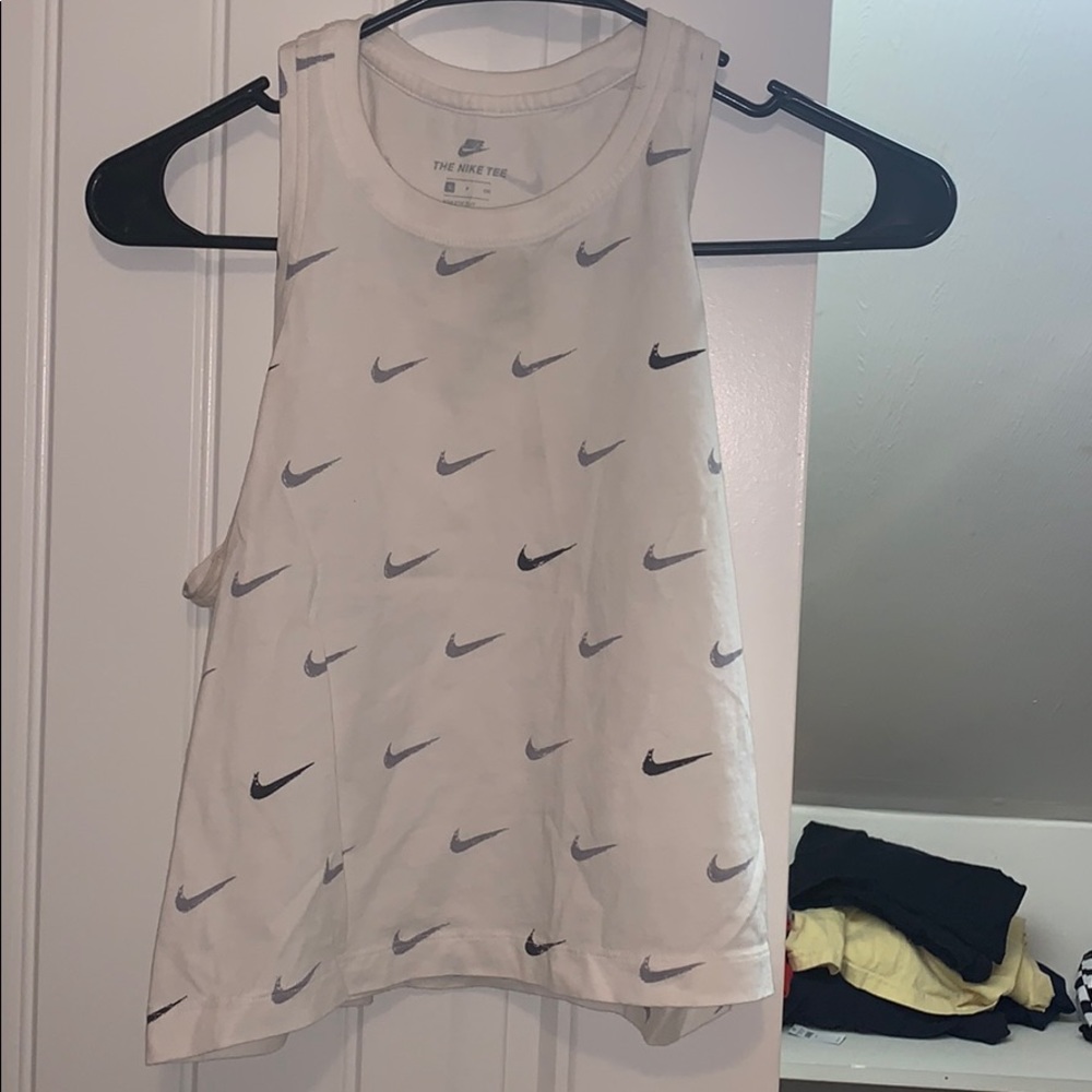 Nike cropped tank